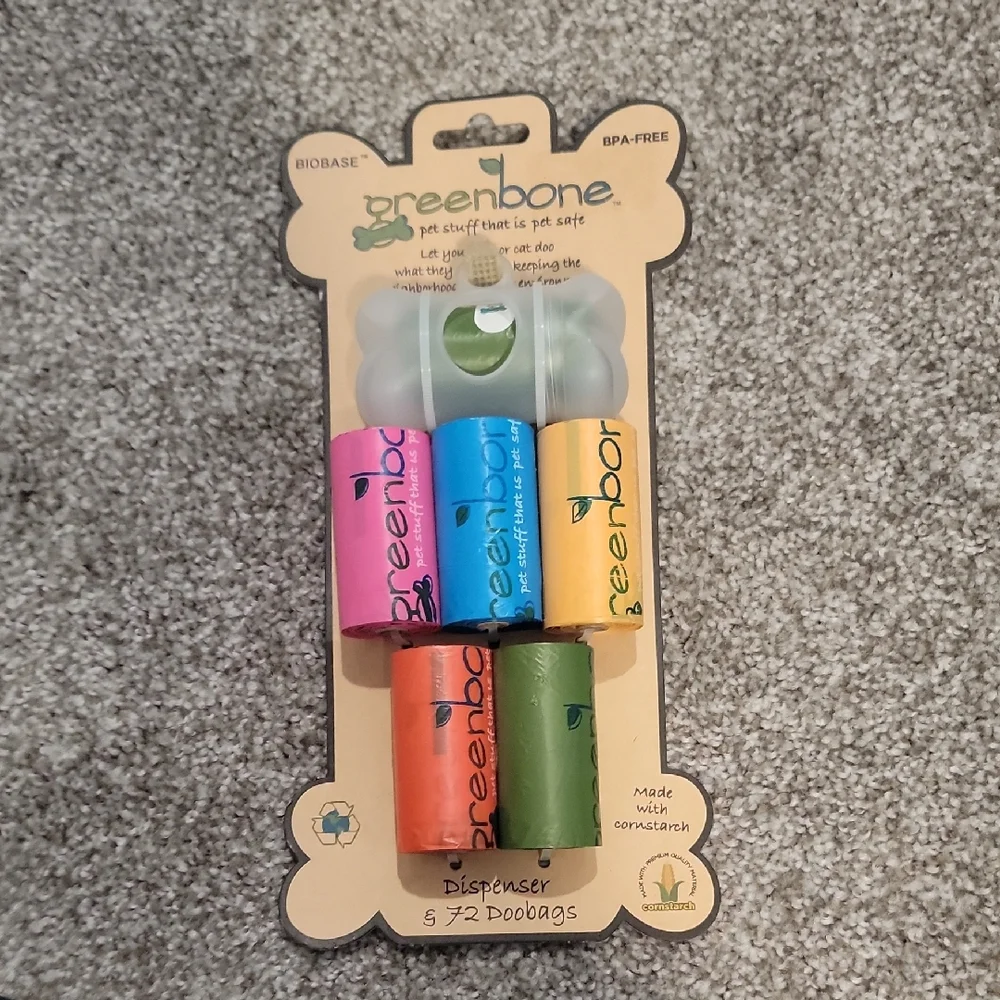 Dog Waste Bag Dispenser with Multi-Color Bags